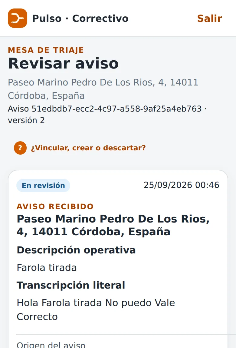 Aviso recibido por WhatsApp en la mesa de triaje de Correctivo
